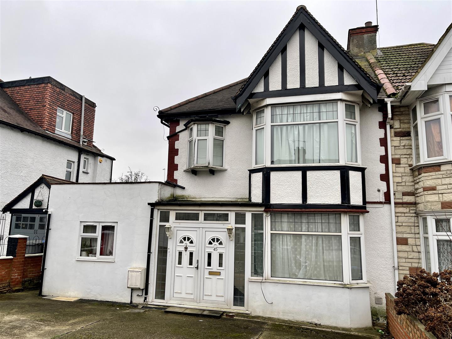 Clarendon Gardens, Wembley